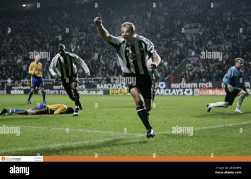 football-newcastle-united-v-mansfield-town-fa-cup-third-round-st-james-park-7106-alan-shearer-celebr-datory-credit-action-images-lee-smith-livepic-2ECM8P2.thumb.jpg.296bf8feb50963e3bfea6ceea7cbfb98.jpg